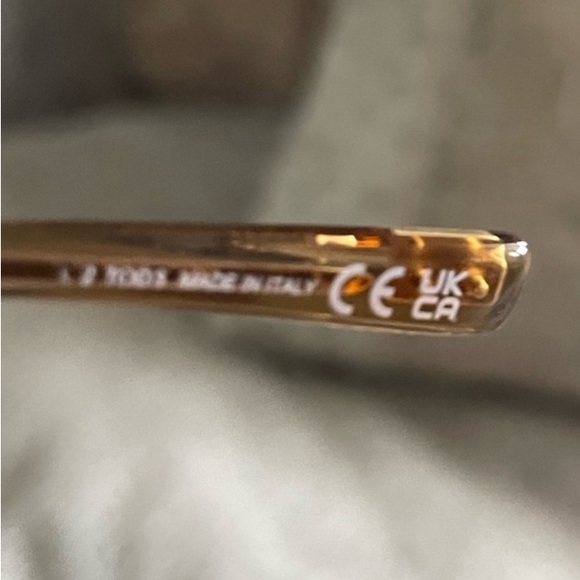 SALE ! Tod’s #0400014823253 Avaitor Sunglasses  Original Leather Semi Rigid Case - Picture 7 of 8